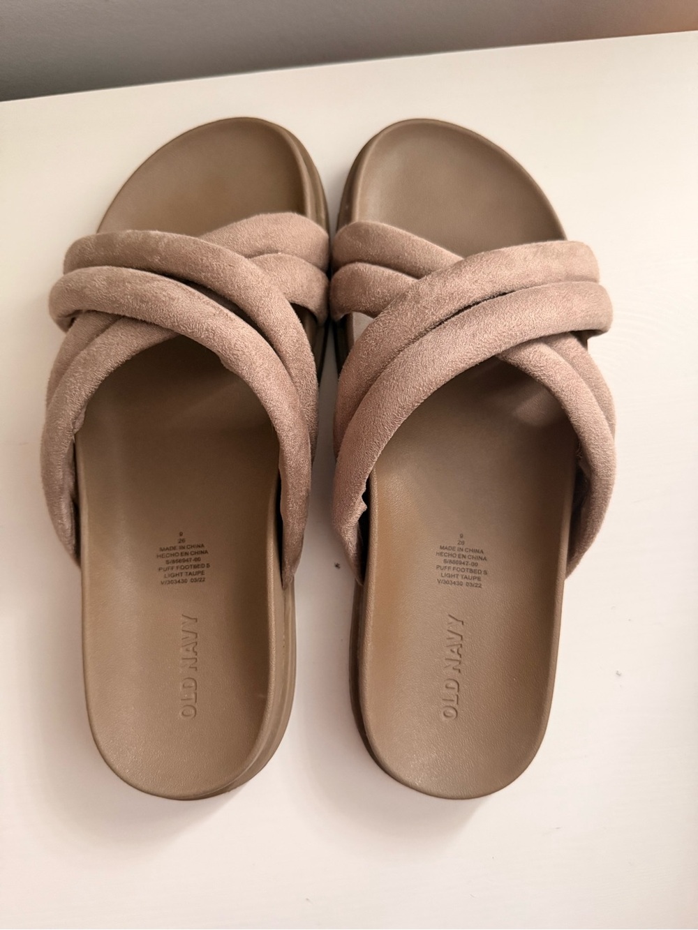 Old Navy Faux-Suede Criss-Cross Puff Slide Sandals- 9